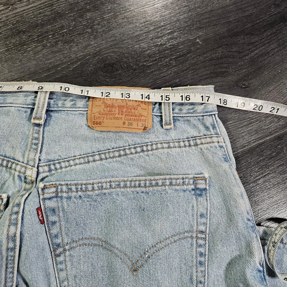 VTG Levis 560 Jeans Men 36x30 Faded Loose Fit Tapered Leg Y2K Grunge Made In USA